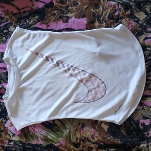 Nike dri fit 4t tee shirt